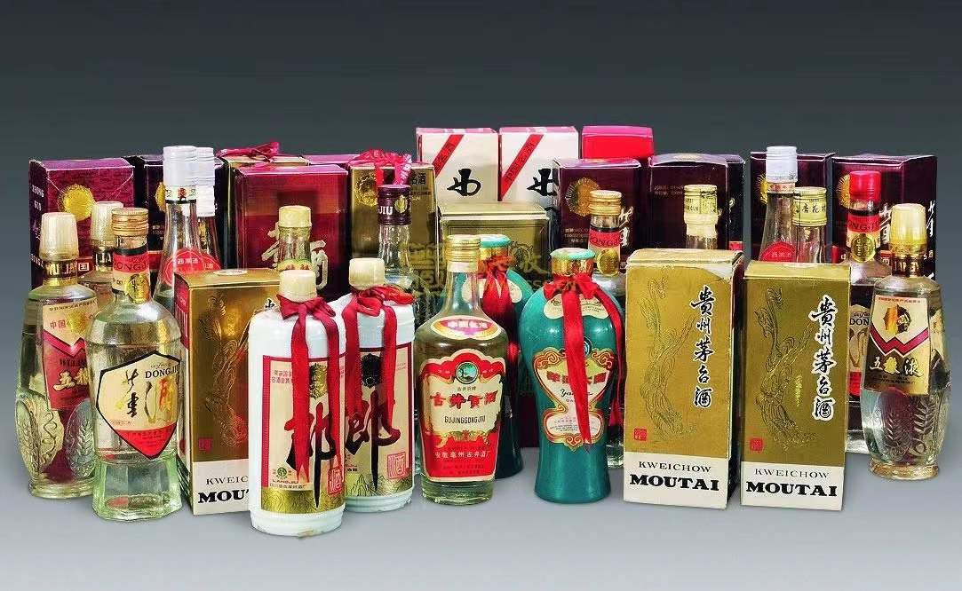 托克托名酒回收